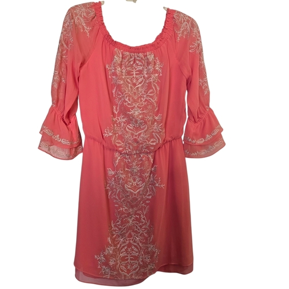 White House Black Market Dresses & Skirts - White House Black Market Embroidered Metallic Gold Coral Dress